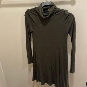 Olive green long sleeve dress